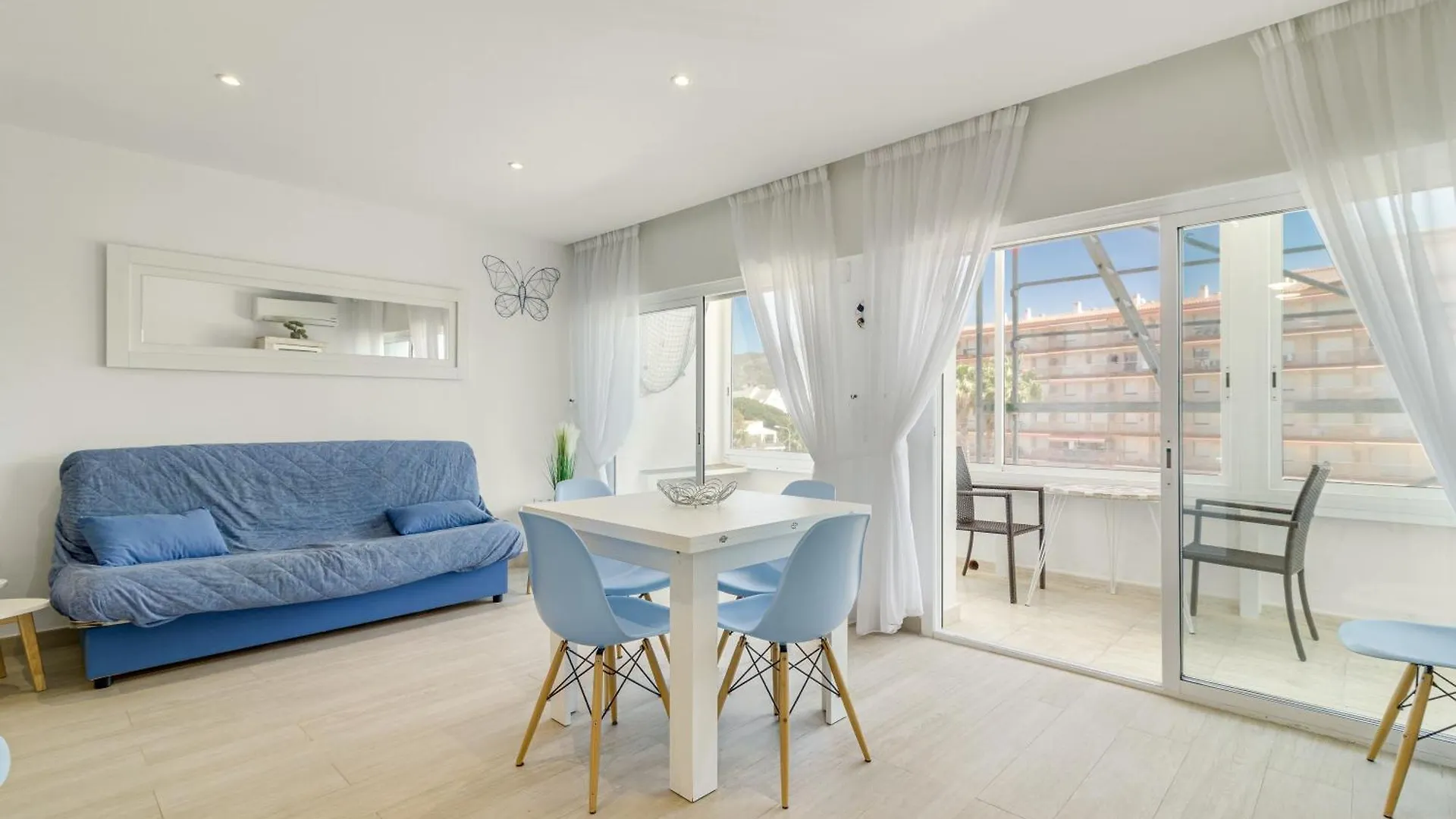 アパート Apartamento En Primera Linea De Playa Holiday Center ロザス